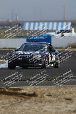 media/Mar-16-2025-CalClub SCCA (Sun) [[e72803ec8c]]/Group 2/Qualifying (Turn 1)/